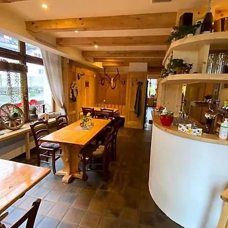 Edelweiss Inn 2*